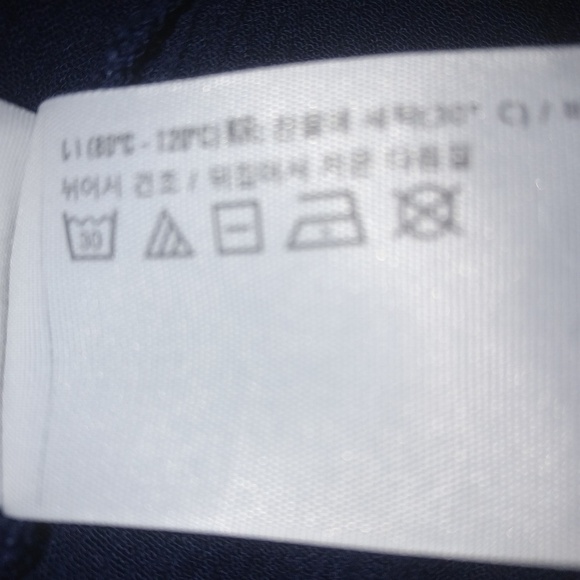 2/25 Hollister Navy Off the Shoulder Crop Top Embroidered Bell Sleeve Sz. M Boho - Picture 11 of 11